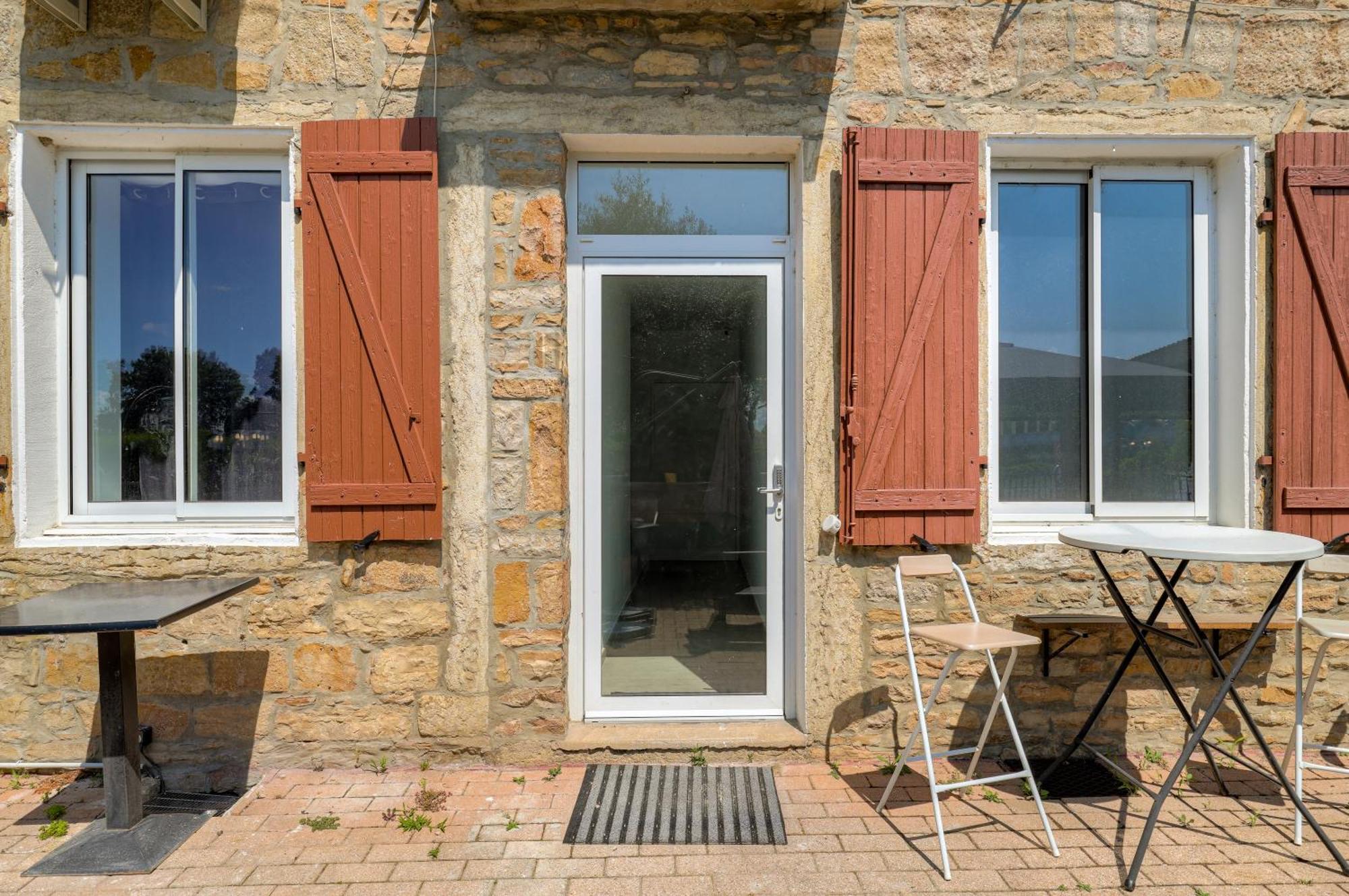 Le Berlin - Les Appartements De L'Olivier Loyettes Exterior foto